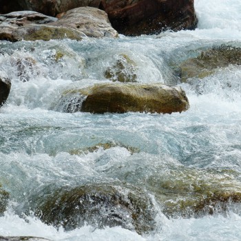 river-177309_1920
